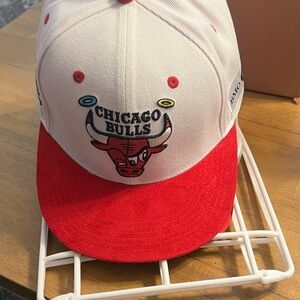 Chicago Bulls Two-Tone White & Red Snapback Hat